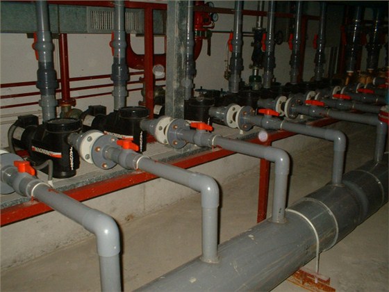 设备间之按摩水泵