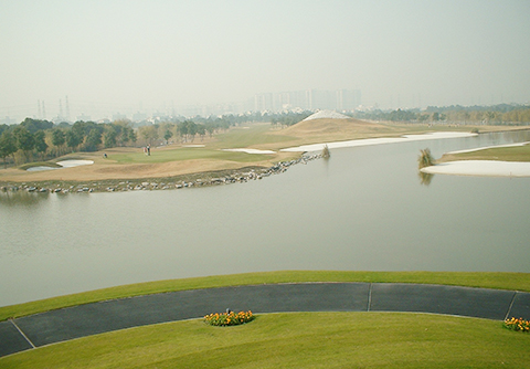 汤臣高尔夫人工湖
