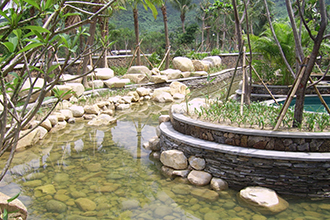 三亚石梅湾大酒店鱼池