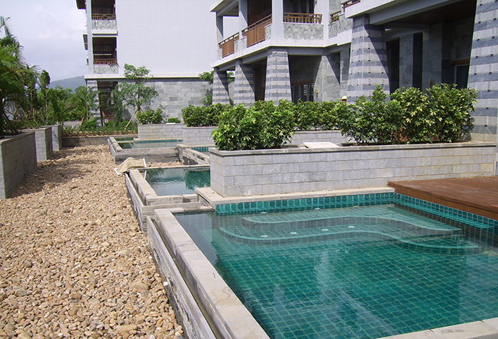 泳池周围土建情形