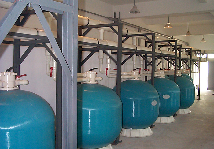 设备间之过滤沙缸阵列