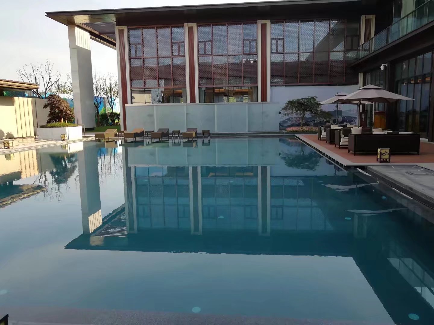 南昌桃花源筑游泳池